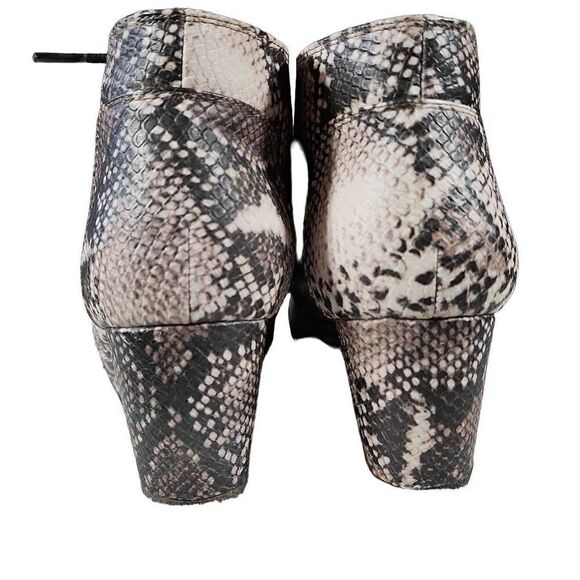 Pierre Dumas Women's Taupe Snakeskin Lace-up Two-eye Wedge Ankle Boots Size 7 - Picture 6 of 12